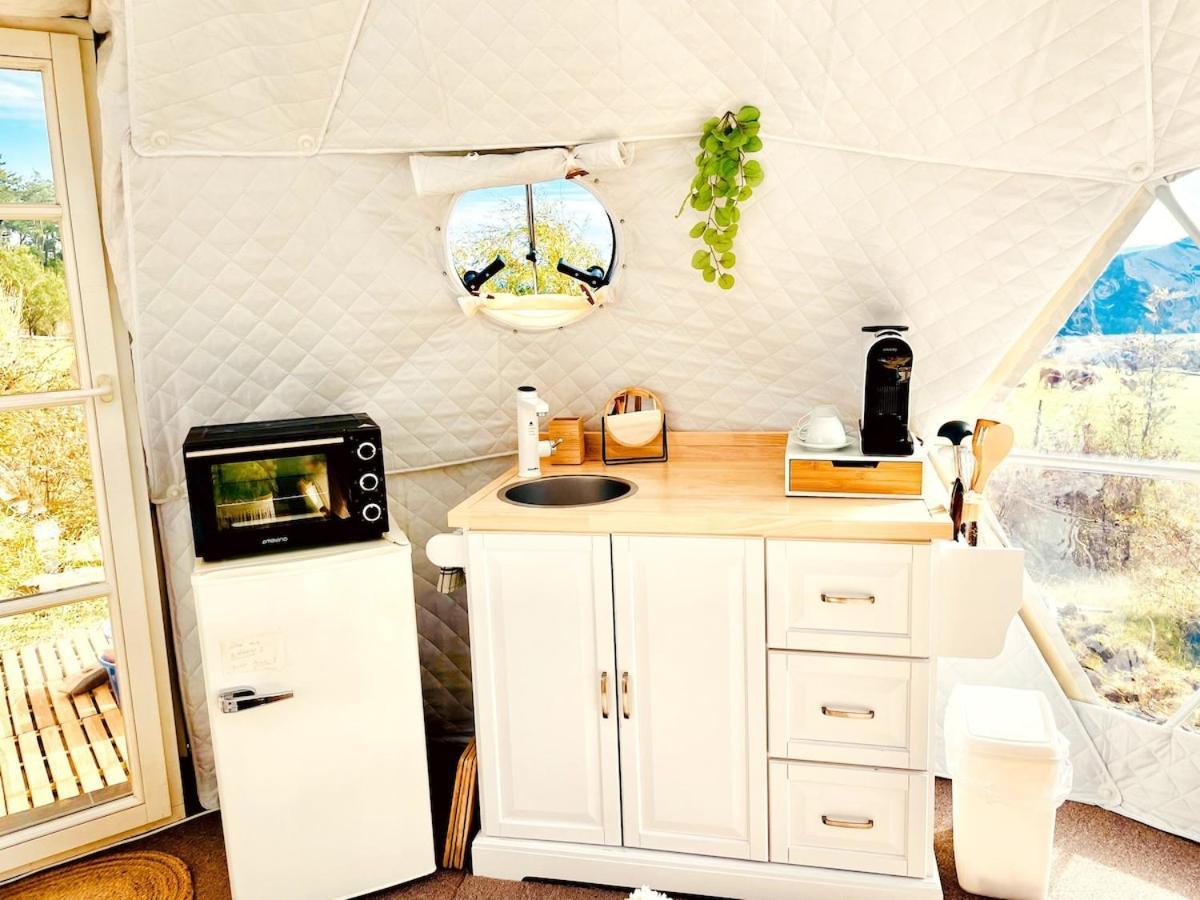 Hotel Glamping Hohe Wand - Zelt Mit Sternenfenster Und Whirlpool Maiersdorf Exterior foto