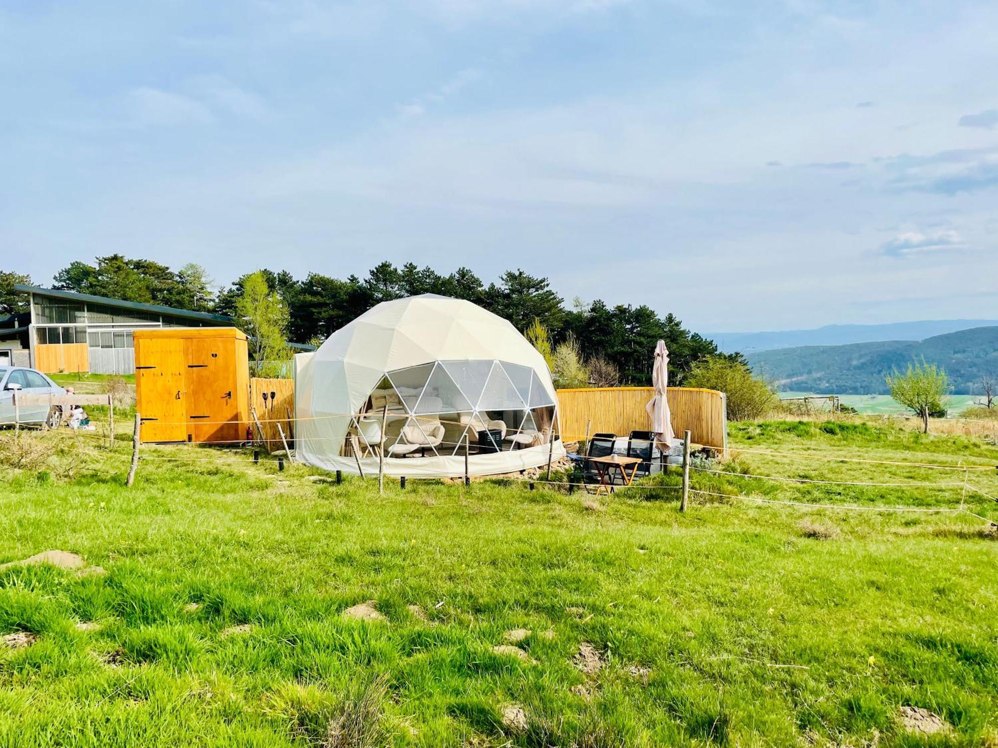 Hotel Glamping Hohe Wand - Zelt Mit Sternenfenster Und Whirlpool Maiersdorf Exterior foto